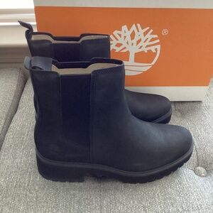 Timberland Women's Carnaby Cool Mid Chelsea Boots, size 9